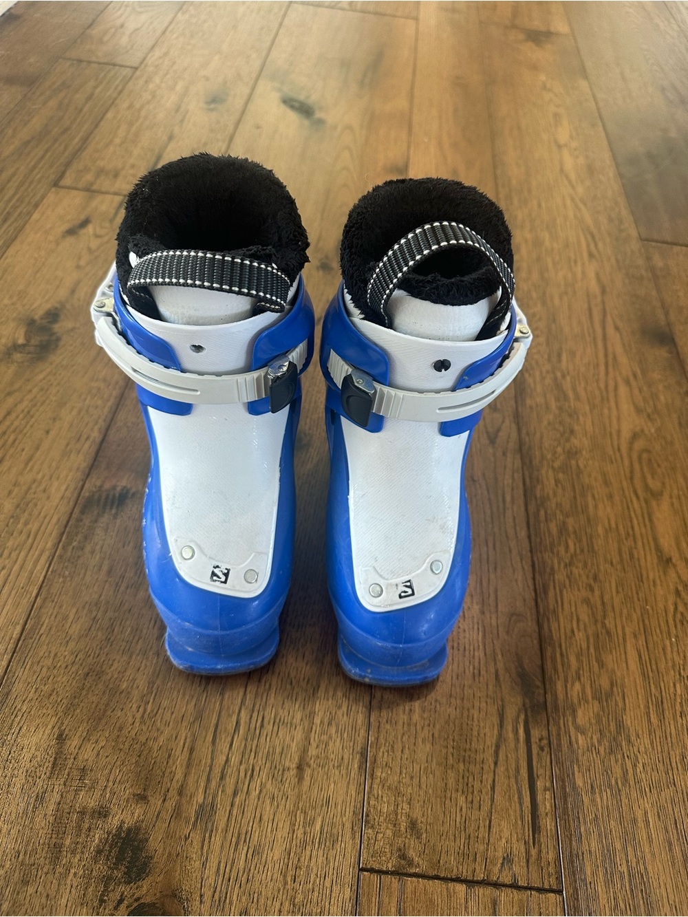 Kids Salomon ski boot